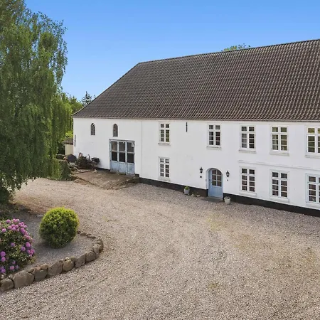 Holiday home Large Near